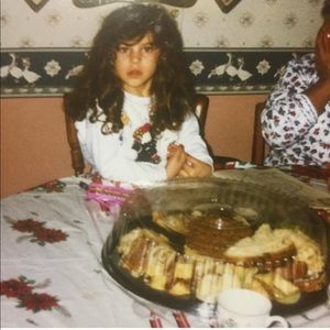 Meet your Posher, Elise